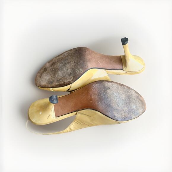 Stuart Weitzman 8.5 Butter Yellow Slingback Kitten Heel Pump Peep Toe Cross - Picture 8 of 9